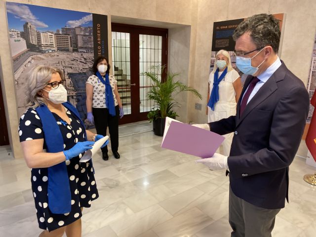 Murcia se suma al llamamiento para visibilizar la Fibromialgia