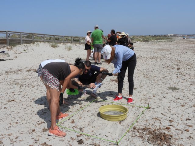 Voluntarios retiran más de una tonelada de residuos de espacios naturales en la campa&ntilde;a '1m² contra la basuraleza'