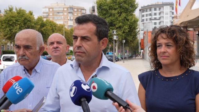 'Sentido común o desgobierno': VOX acusa a López Miras de quebrar las cuentas de la Región y gobernar en minoría 'como un déspota'