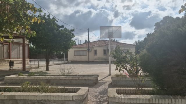 El pionero contrato de mantenimiento de colegios en pedanías supera las 1.400 actuaciones gestionadas