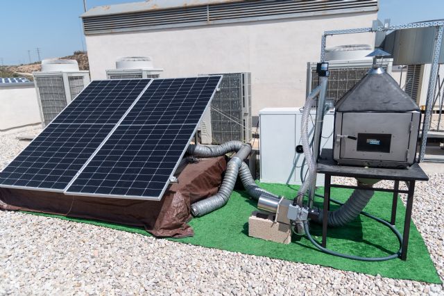 La Universidad de Murcia desarrolla un sistema pionero para secar alimentos con energías renovables y generar fertilizante sin contaminar