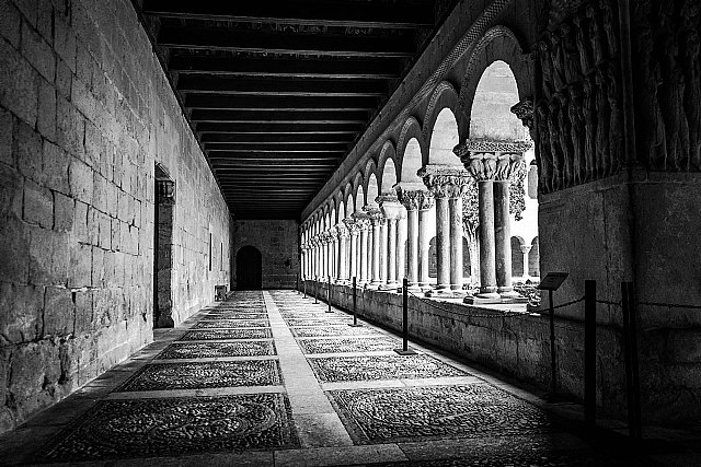 Descubriendo el Monasterio de Santa Clara la Real