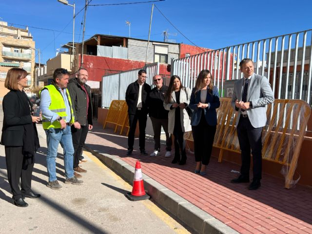 El Ayuntamiento continúa mejorando la seguridad y la accesibilidad en los entornos escolares de Murcia