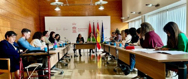 El grupo de trabajo de Formación y Empleo de la Mesa de Discapacidad fomentará la inclusión laboral de las personas con distintas capacidades