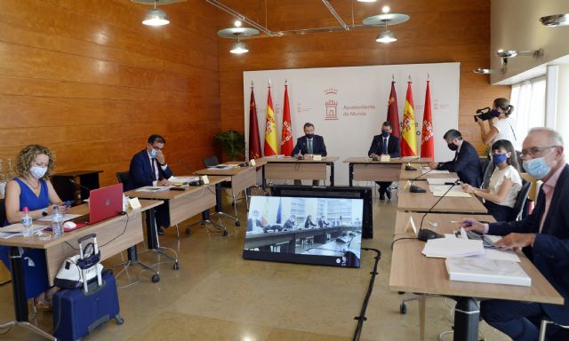 El Ayuntamiento inicia la redacción de los proyectos que trasformarán 200.000 m2 tras el soterramiento de las vías