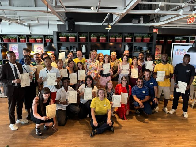 El Ayuntamiento e IKEA impulsan el empleo juvenil con la formación de 22 personas en situación de vulnerabilidad
