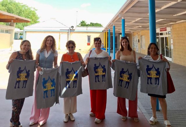 El Ayuntamiento de Murcia refuerza su compromiso con las familias de menores con TEA a través de las Escuelas Vacacionales de Crece con Dabadá