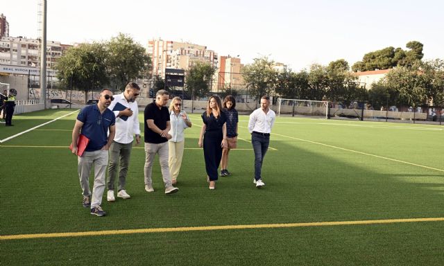 Nuevo césped para el Campo de Fútbol José Barnés