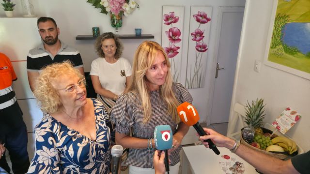 Murcia refuerza el seguimiento a los usuarios del servicio de Teleasistencia para garantizar su protección frente el calor y la soledad