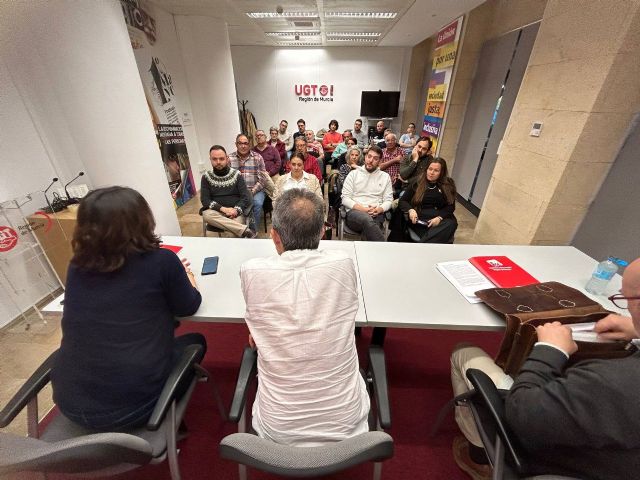 Ovidio Zapico reivindica en Murcia la experiencia de IU en el Gobierno asturiano