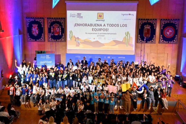 Más de 200 escolares compiten en Cartagena en la final regional del torneo de robótica First Lego League