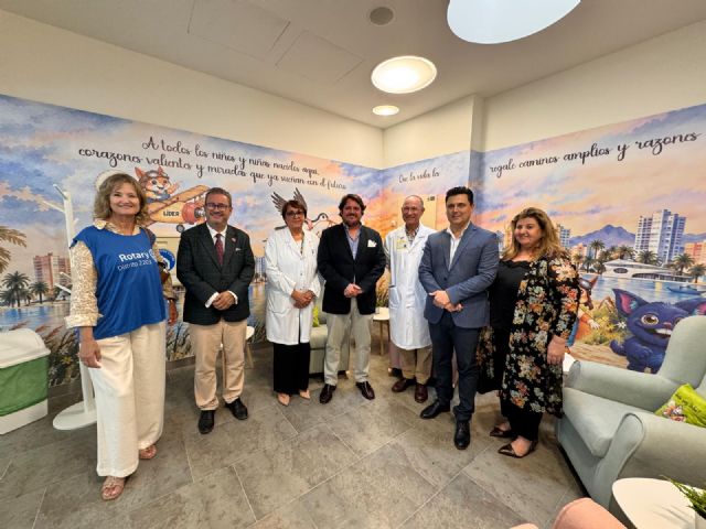 El hospital Los Arcos del Mar Menor abre una sala de lactancia para apoyar la conciliación y la salud materno infantil