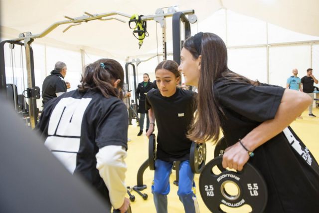 Menores con cáncer podrán sumarse al programa de entrenamiento de fuerza de la Cátedra Cáncer y Deporte de la UMU y la Fundación Never Surrender