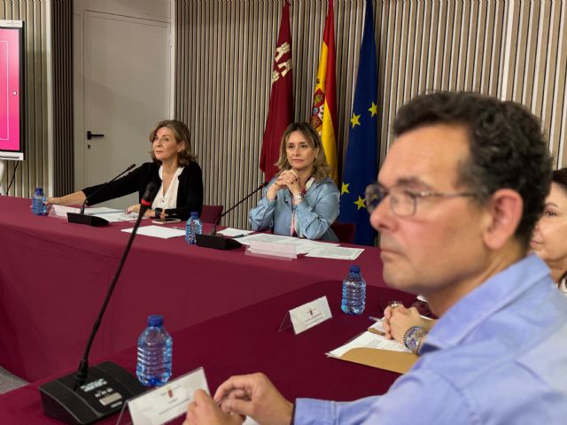 Las familias numerosas de la Región podrán renovar su título de forma automática hasta que sus hijos cumplan 26 años