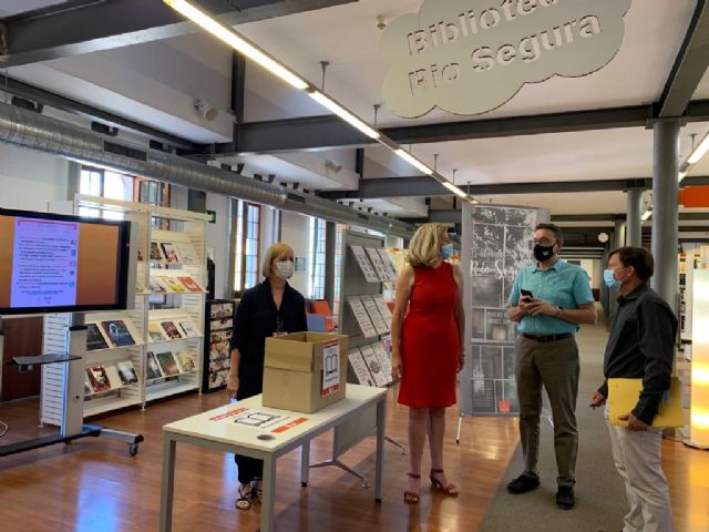 La Red Municipal de Bibliotecas de Murcia retoma su actividad con la reapertura de 16 sucursales para el préstamo y devolución de libros