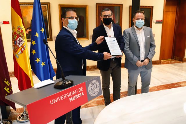 La UMU recibe el sello que certifica sus buenas prácticas en administración electrónica conformes al Esquema Nacional de Seguridad