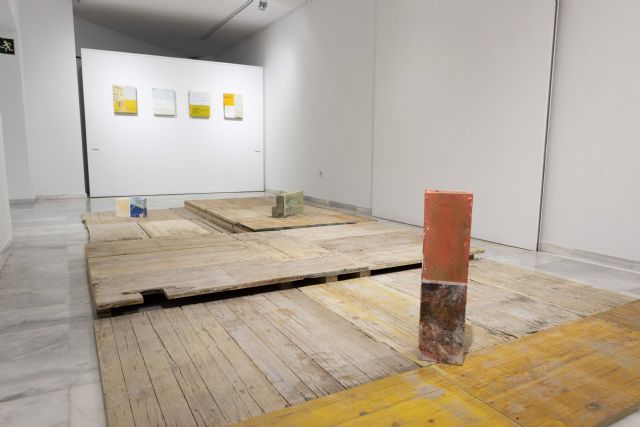 La UMU acoge una exposición de Adrián Jorqués, ganador del XXI Premio de Pintura