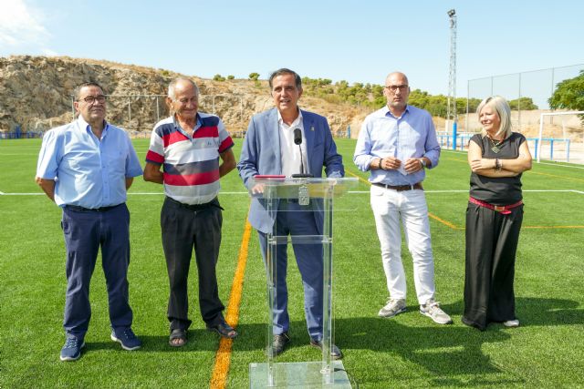 El Ayuntamiento de Murcia invierte más de 160.000 euros en la renovación del campo de fútbol de El Puntal