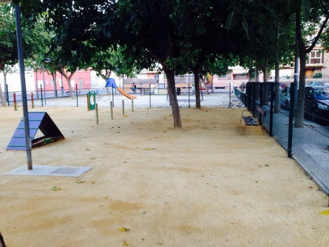 Puente Tocinos estrena zona de esparcimiento canino