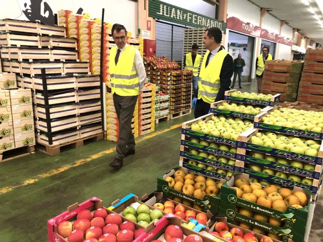 MercaMurcia mantiene su actividad habitual y garantiza el suministro de alimentos frescos