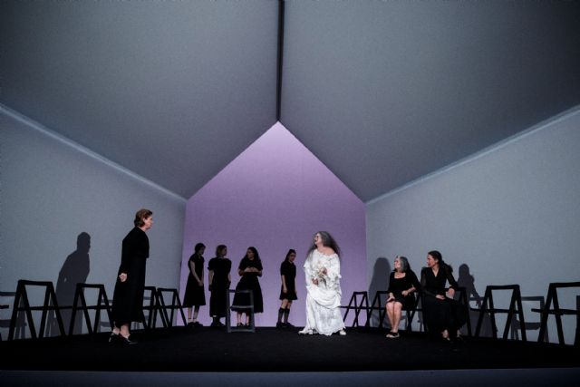 La producción del Centro Dramático Nacional ´La casa de Bernarda Alba´, dirigida por Alfredo Sanzol, llega esta semana al Teatro Romea