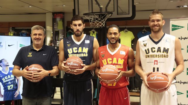 El UCAM Murcia CB presenta sus nuevas equipaciones en El Corte Inglés de Gran Vía