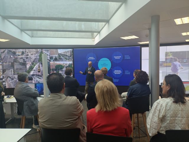 Murcia presenta su nueva red intermodal a alcaldes y concejales de toda España