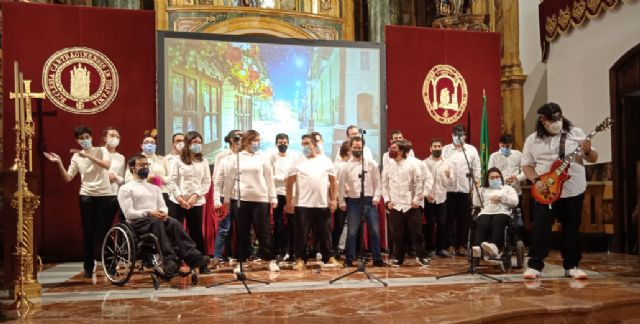 El XXIII Concurso de Villancicos de la UCAM ilumina el Campus de espíritu navideño