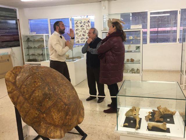 'Mi ciudad enseña' da a conocer a los escolares la importancia de la paleontología y mineralogía en nuestra Región