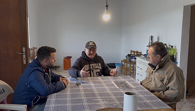 VOX destapa un 'fraude en el empadronamiento de ilegales que favorecerá la 'barra libre' de la regularización de Sánchez