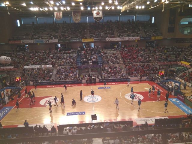Ahora Murcia denuncia el calor y los malos olores en el Palacio de los Feportes