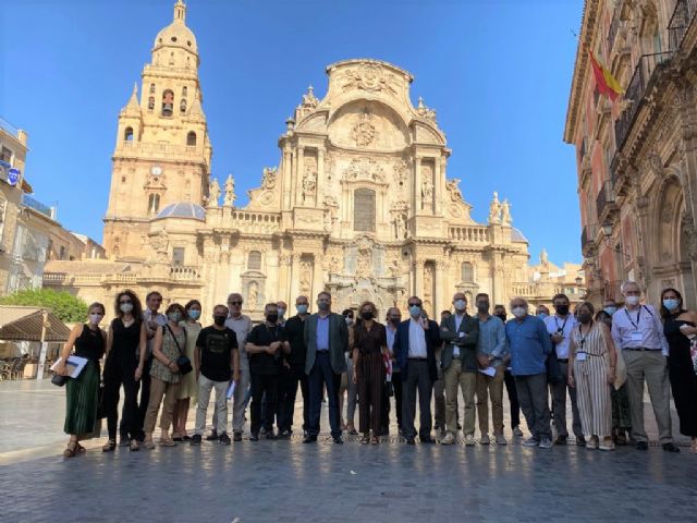 Arquitectos de toda Europa conocen los edificios singulares de Murcia