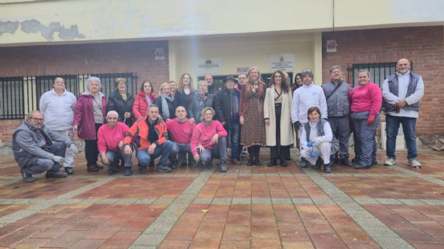 El programa experiencial 'Mantenimiento de Edificios II' renueva el Centro de la Mujer y de Servicios Sociales de La Fama