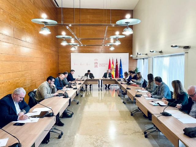 La Comisión de Vigilancia garantiza la transparencia de la contratación pública en el Ayuntamiento de Murcia