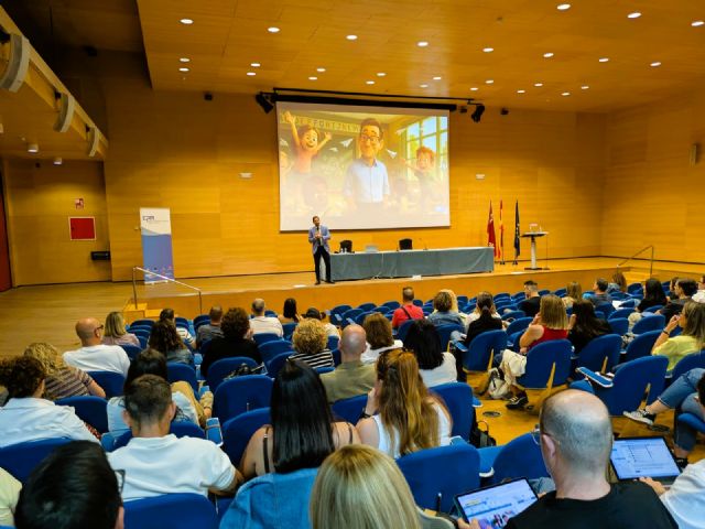 120 docentes de Primaria y Secundaria finalizan su formación para el desarrollo de la función directiva