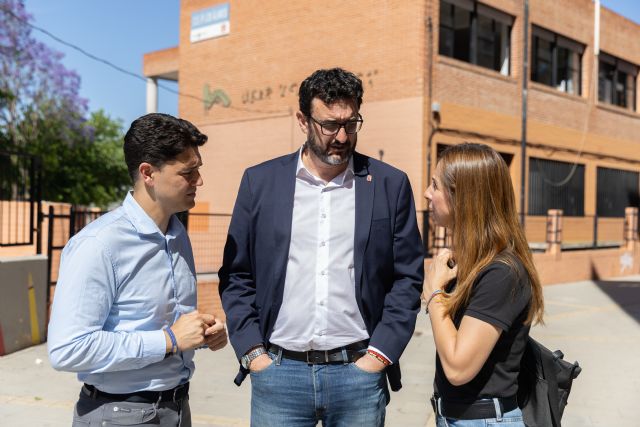 Juan Andrés Torres: 'El abandono de la Educación Pública por parte de López Miras pone en peligro la salud del alumnado y los docentes en la Región de Murcia'