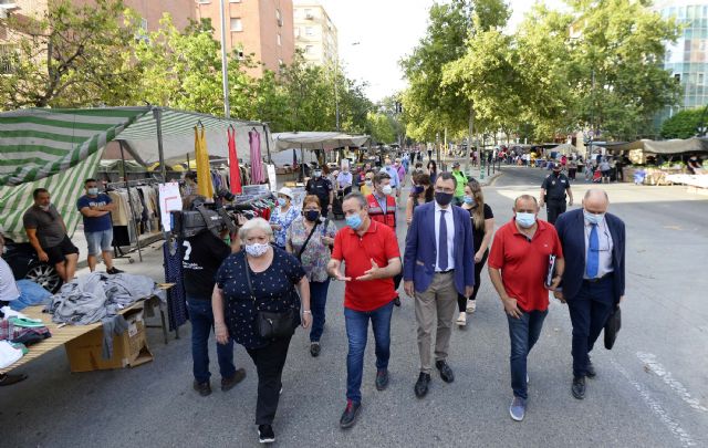 El mercado semanal de la Fama retoma hoy su actividad con la instalación de los primeros 300 puestos