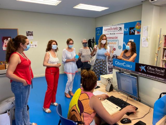 Fundación Secretariado Gitano trabaja con 90 personas en riesgo de exclusión social para favorecer su inserción laboral