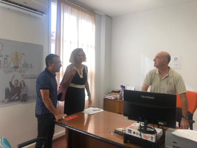 Las oficinas de Atención Ciudadana de Alquerías y El Raal amplían su horario para los afectados por las inundaciones