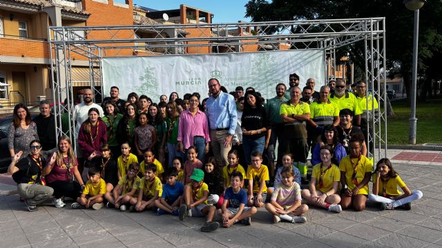 El Plan Foresta contribuye a crear un nuevo bosque urbano en Algezares en una actividad colectiva con los vecinos de la pedanía