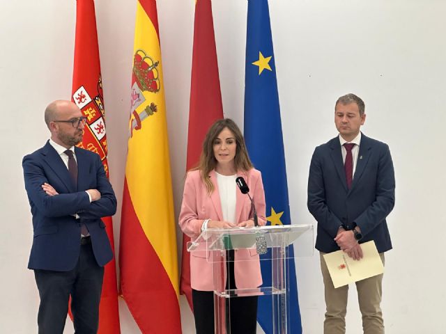 Los campos de fútbol de El Ranero y La Alberca dispondrán de nuevo césped artificial de última generación