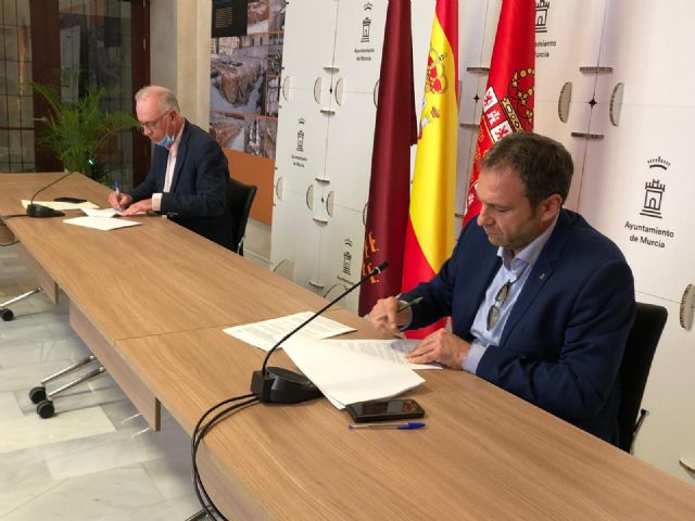 Los agricultores murcianos dispondrán de una nueva trituradora portátil de podas para evitar las quemas agrícolas