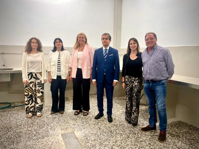 El Ayuntamiento de Murcia pone a punto la plaza de abastos de Saavedra Fajardo de Murcia