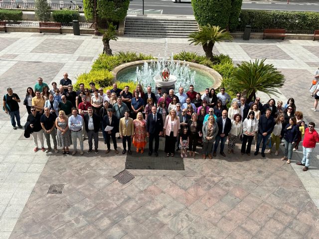 Un total de 11 nuevas categorías consolidan puestos de funcionario y personal laboral fijo en el Ayuntamiento de Murcia