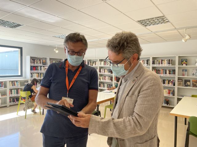La biblioteca municipal de Espinardo estrena medidores de dióxido de carbono