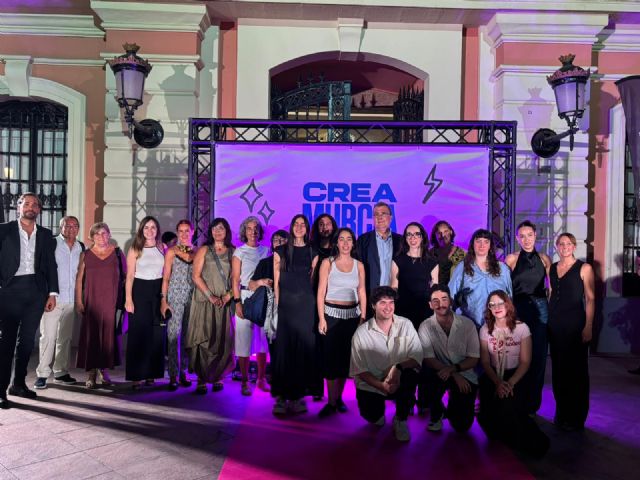 Éxito en la final de 'CreaMurcia Edición Especial 1200' que corona a los ganadores de Diseño de Moda y de Diseño Gráfico