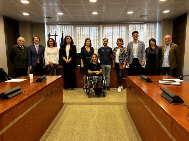 El Comité Paralímpico en la Región de Murcia informa a la Asamblea Regional sobre el Proyecto Relevo Paralímpico