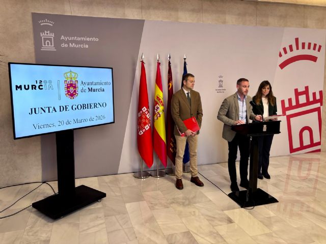 Murcia impulsa la modernización de sus campos de fútbol con la renovación integral del césped en Alquerías y Sangonera la Verde