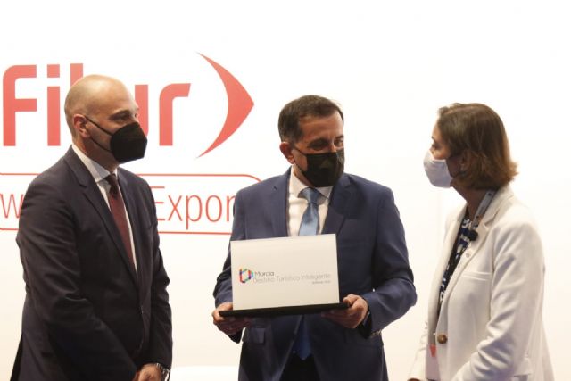 Murcia recibe en Fitur el distintivo de Destino Turístico Inteligente