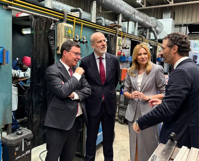 El Gobierno regional muestra al de Extremadura su modelo de formación e impulso de las tecnologías duales a través de Caetra